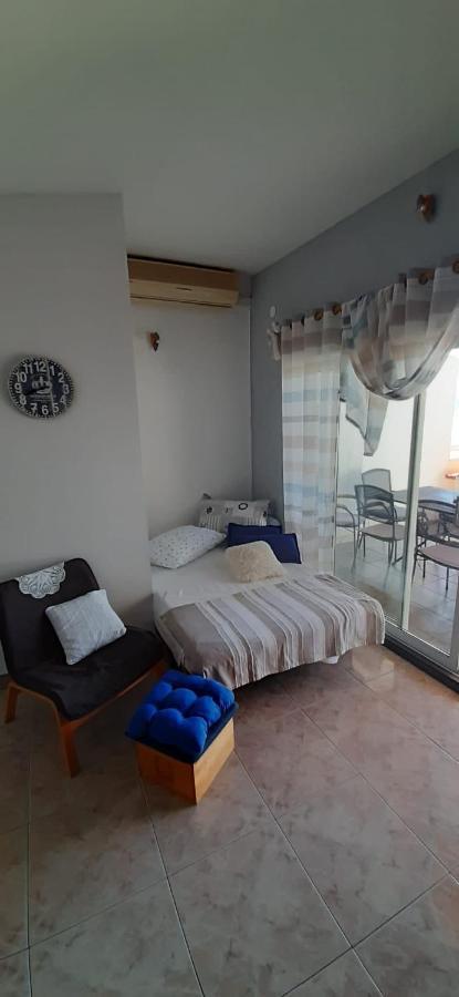 Vikula Apartment Duće Екстериор снимка
