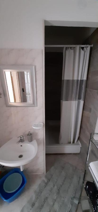 Vikula Apartment Duće Екстериор снимка